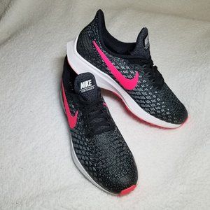 Nike Air Zoom Pegasus 35 Girls Size 7 Youth